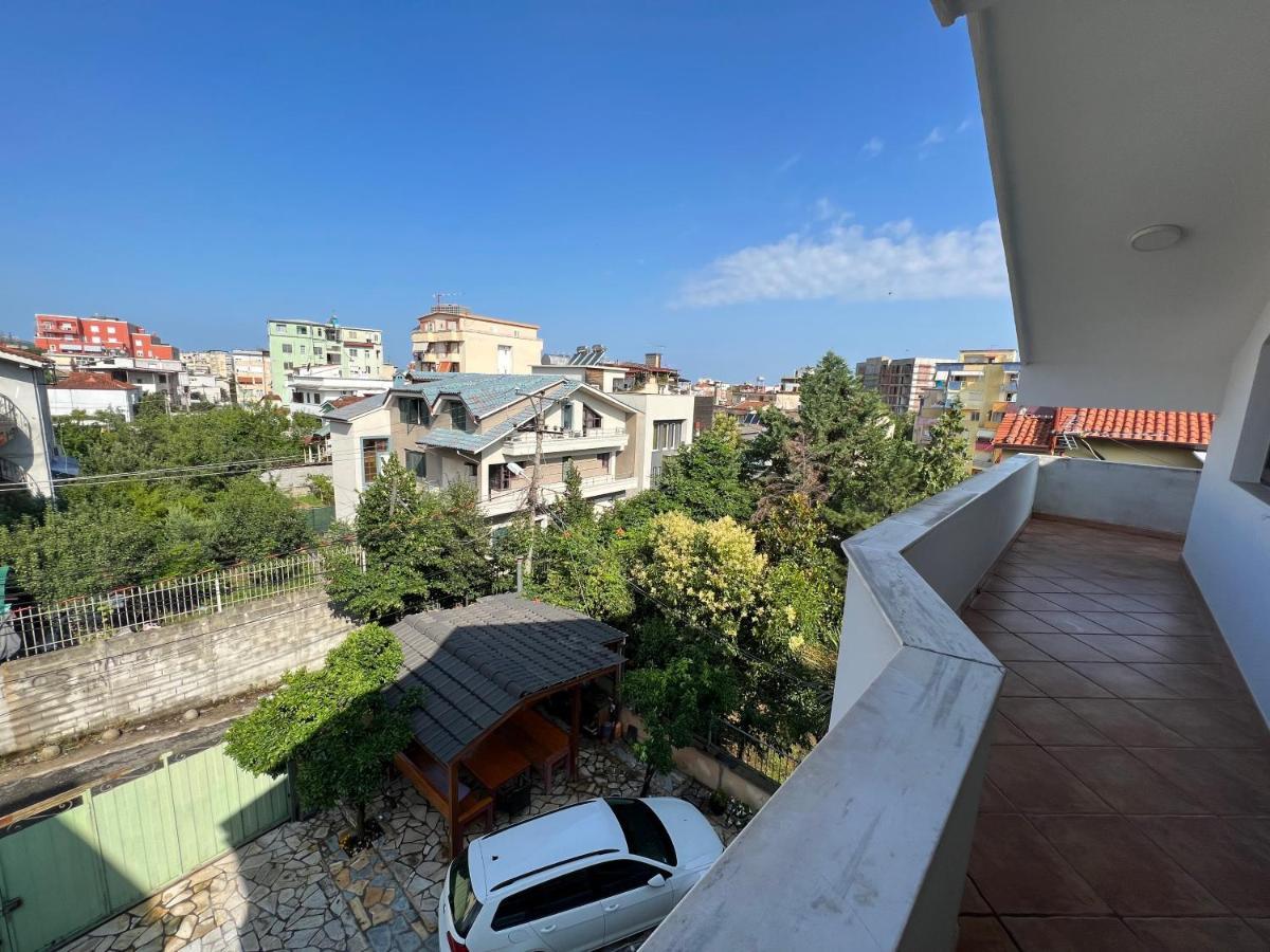 Villa Sokoli, Enjoy Sunset At This Spacious Apartment ティラナ エクステリア 写真