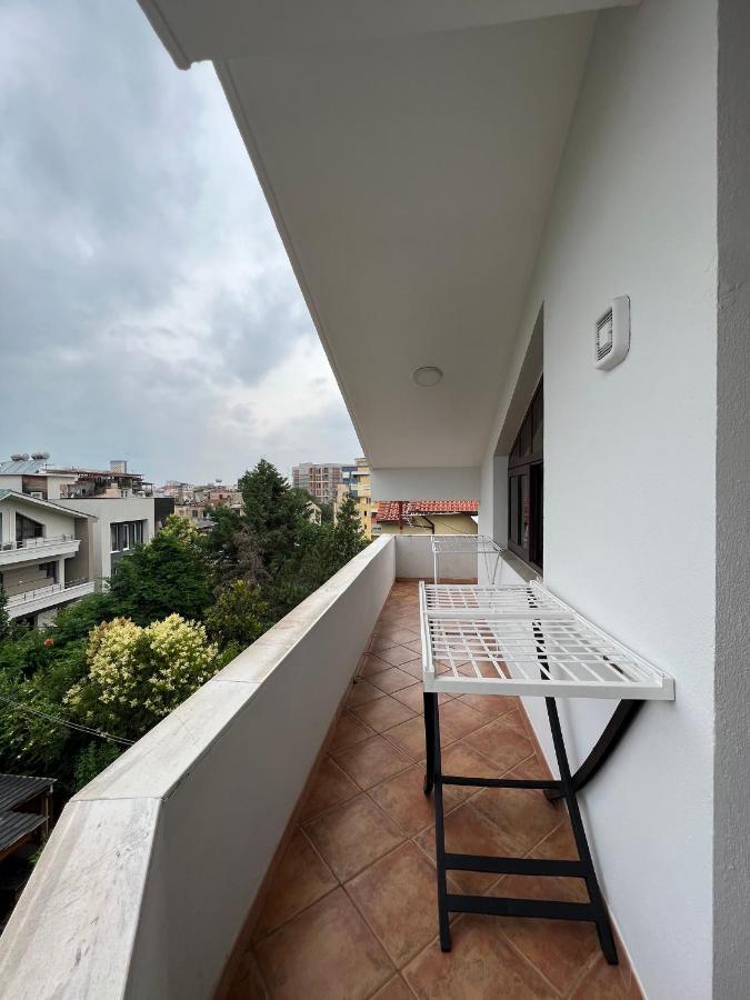 Villa Sokoli, Enjoy Sunset At This Spacious Apartment ティラナ エクステリア 写真