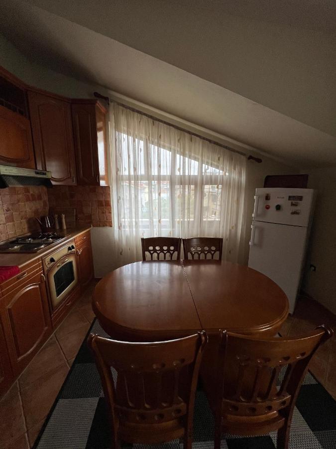 Villa Sokoli, Enjoy Sunset At This Spacious Apartment ティラナ エクステリア 写真