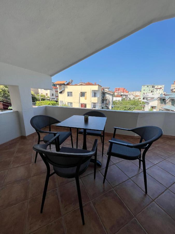 Villa Sokoli, Enjoy Sunset At This Spacious Apartment ティラナ エクステリア 写真