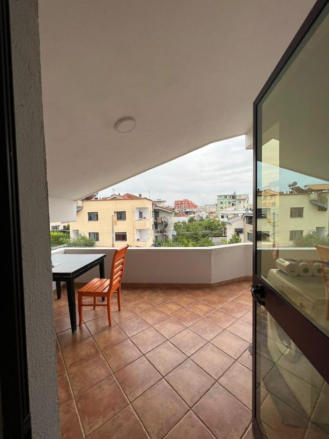 Villa Sokoli, Enjoy Sunset At This Spacious Apartment ティラナ エクステリア 写真